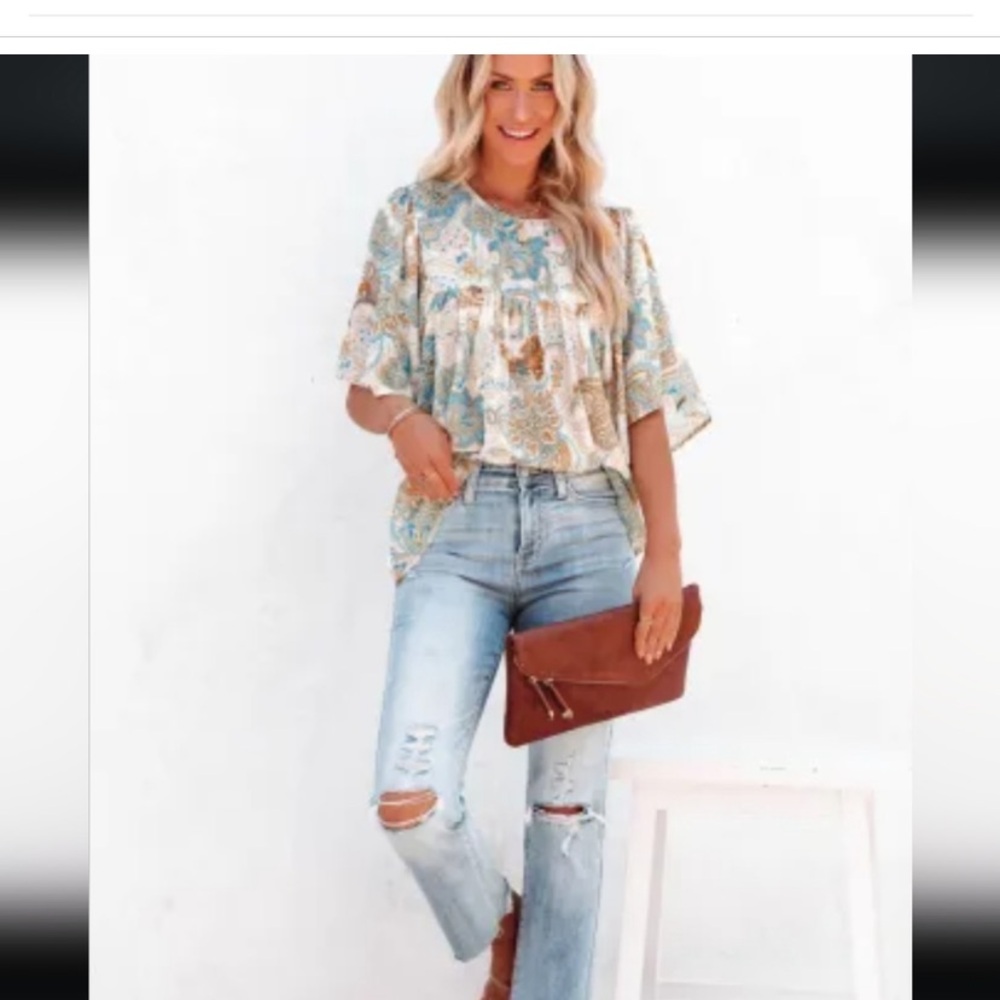 Floral Patterned Silky Blouse